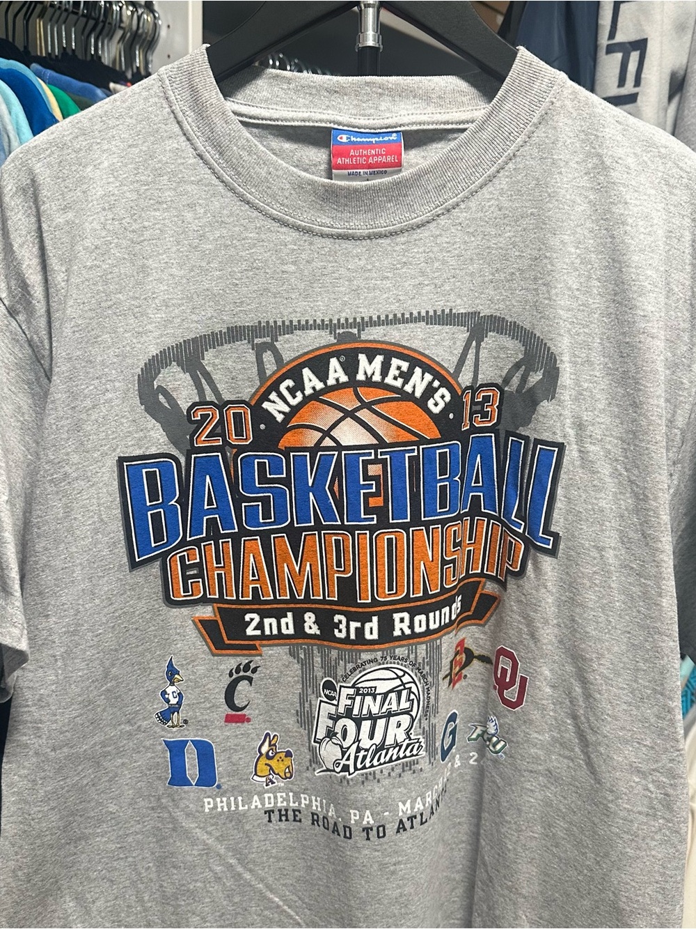 Men’s BNWT Champion 2013 NCAA Basketball Championship Final Four T-shirt Size L - Picture 1 of 7